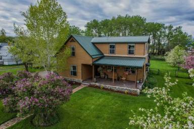 Main picture of 412 Mill St