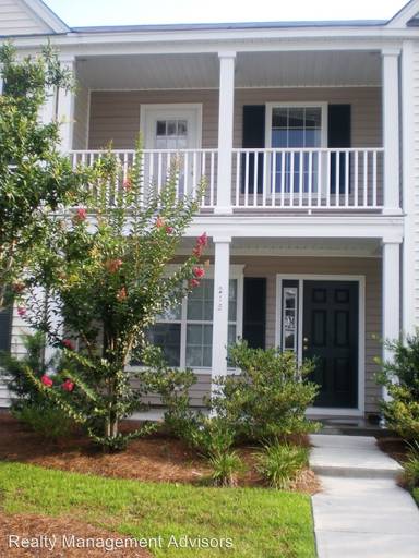 Main picture of 215 Station Mill Blvd