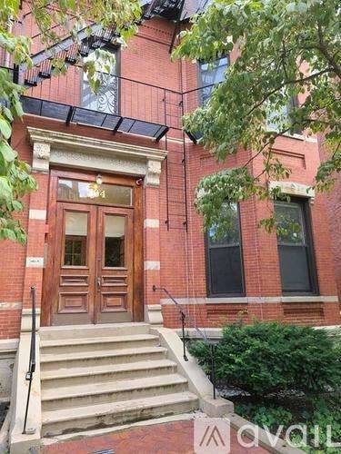 Main picture of 364 Marlborough St