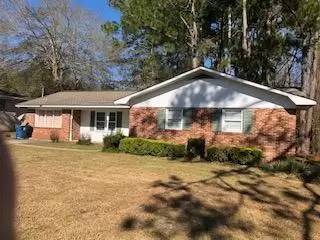 Main picture of 2002 N Maple Dr