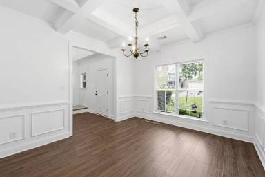 Main picture of 8017 Battle St