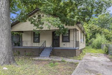 Main picture of 524 15th Pl SW