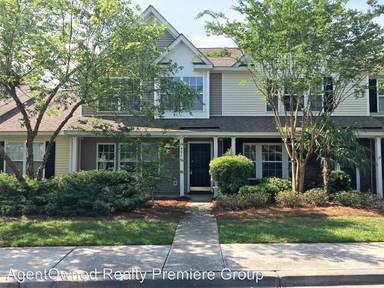 Main picture of 601 Elm Hall Cir