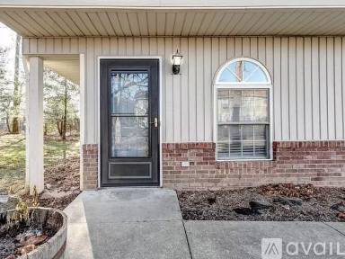 Main picture of 805 E Sherwood Hills Dr
