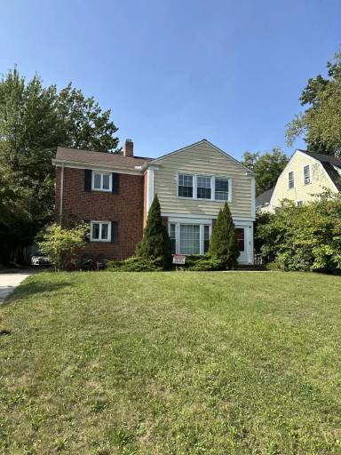 Main picture of 2840 Ludlow Rd