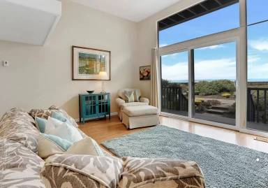 Main picture of 12 La Playa St