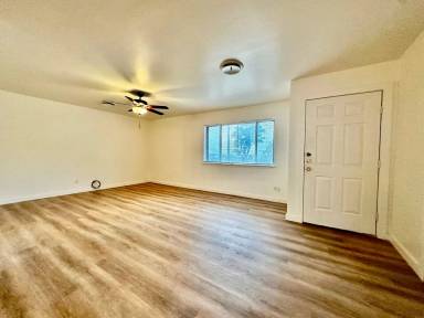 Main picture of 129 Village Dr