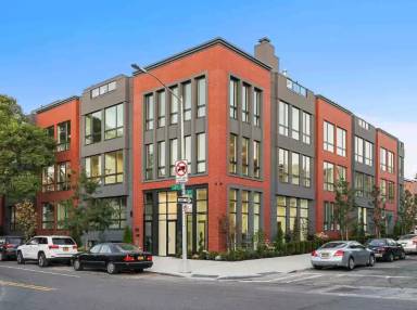 Main picture of 695 6th Ave