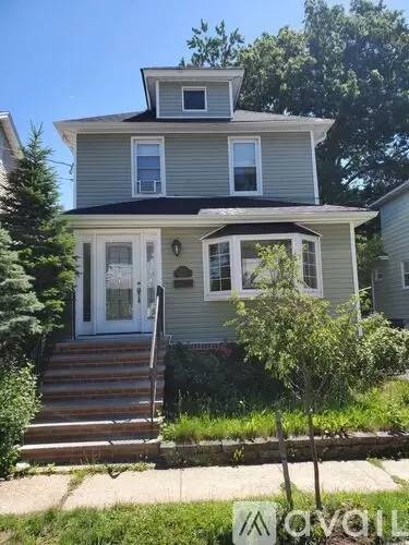 Main picture of 102 Rutgers St