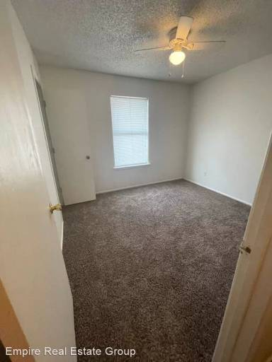 Main picture of 605 E Kiva Dr