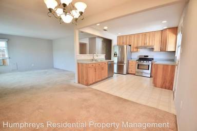 Main picture of 3746 Ingraham St