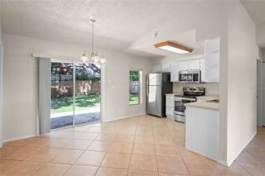 Main picture of 2415 19th St E