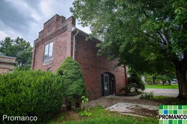 Main picture of 156 Warner St