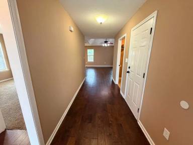Main picture of 4890 Stonewall Cir