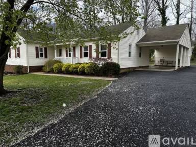 Main picture of 10030 Tuxford Rd