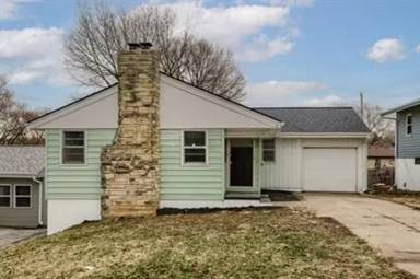 Main picture of 4215 N 65th Ave