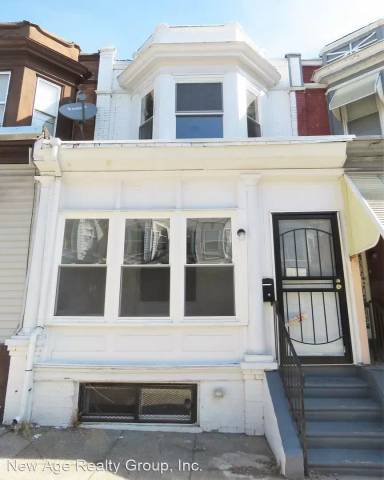 Main picture of 933 S Paxon St