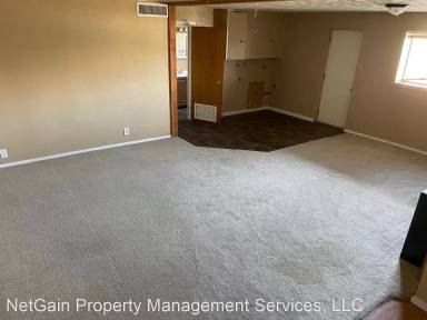 Main picture of 1026 S Interstate Dr