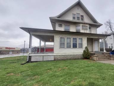 Main picture of 1748 South St