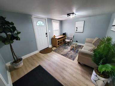 Main picture of 4207 Albany St