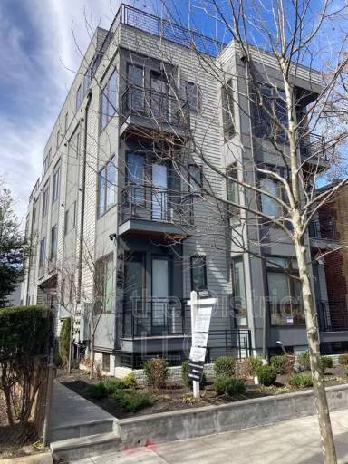 Main picture of 4126 8th St NW