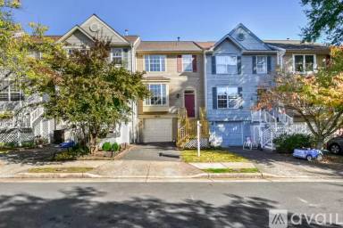 Main picture of 21870 Maywood Ter