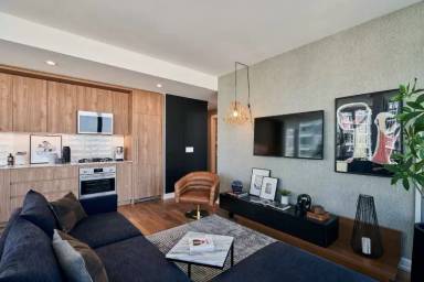 Main picture of 230 W Division St