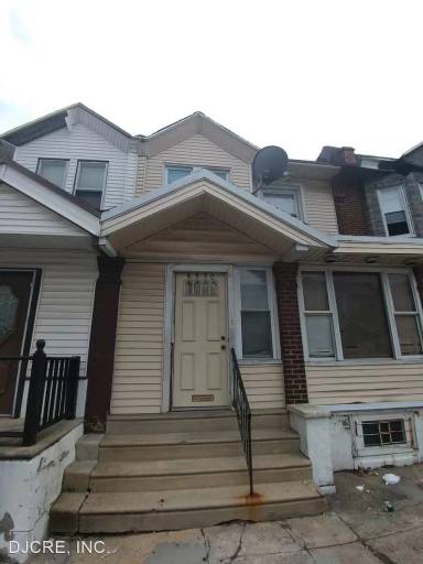 Main picture of 6530 Saybrook Ave