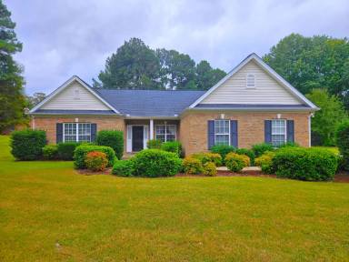 Main picture of 101 Riddle Rd