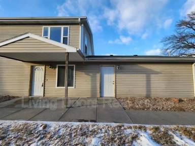 Main picture of 2929 N 49th St