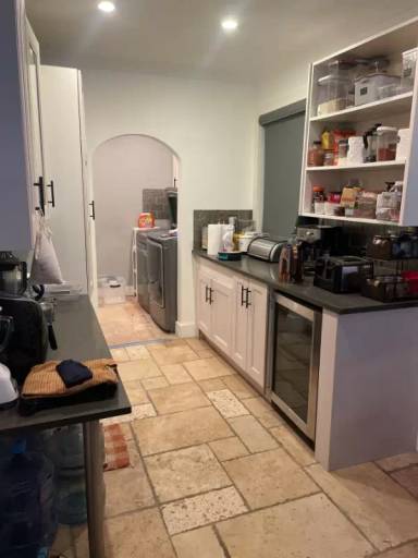 Main picture of 702 Emerald Ln