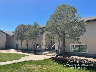 Main picture of 689 E Laporte Dr