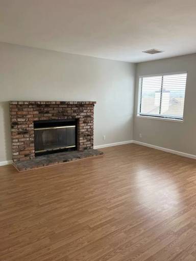 Main picture of 429 S Sunset St