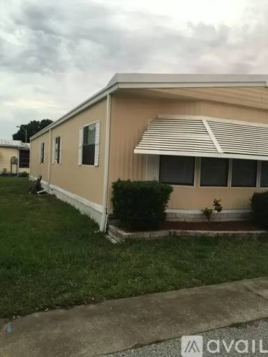 Main picture of 160 Dolphin Dr N