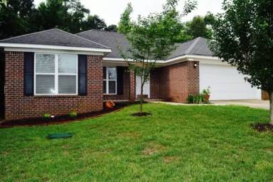 Main picture of 9605 Misty Leaf Dr N