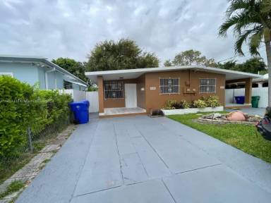 Main picture of 3650 SW 5th St