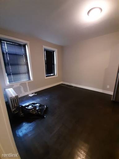 Main picture of 209 W 242nd St