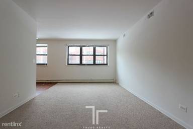 Main picture of 530 W Aldine Ave