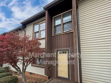 Main picture of Holly Towne Condominiums