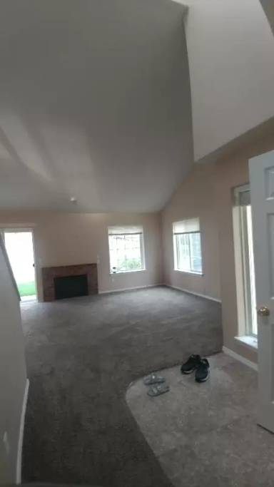 Main picture of 6926 Ridgetop Dr NE