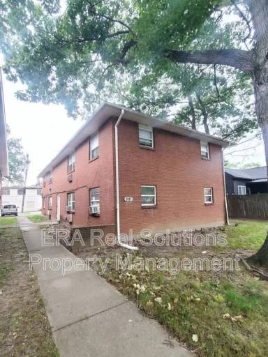 Main picture of 2897 E 9th Ave