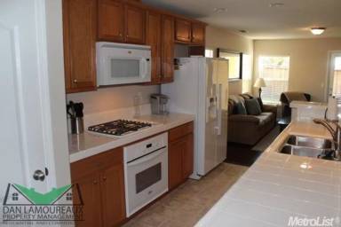 Main picture of 1635 Nicolson Cir