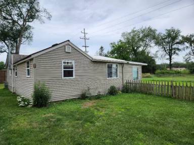 Main picture of 955 Miller Rd