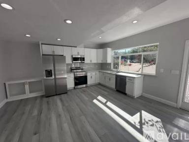 Main picture of 8501 Thornton Ave