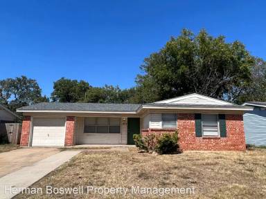 Main picture of 1813 E Lovers Ln