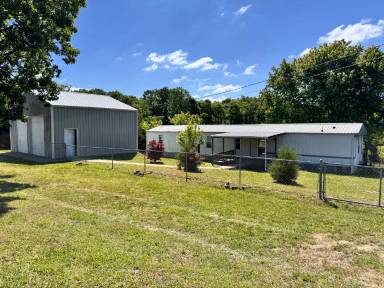Main picture of 750 Coaling Rd
