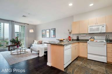 Main picture of Piazza Palermo