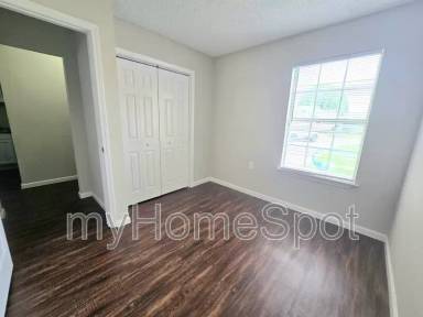 Main picture of 9692 Cobblebrook Dr