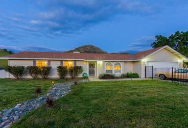 Main picture of 5936 Lupine Dr