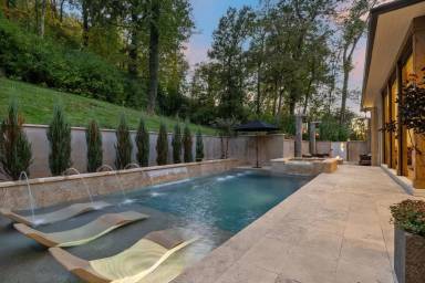 Main picture of 1323 Harding Pl